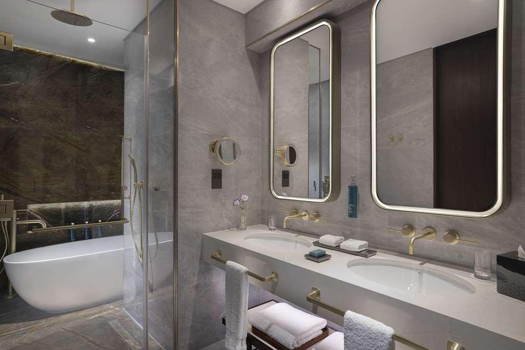 Embassy Suites By Hilton Dubai Business Bay Habitación foto