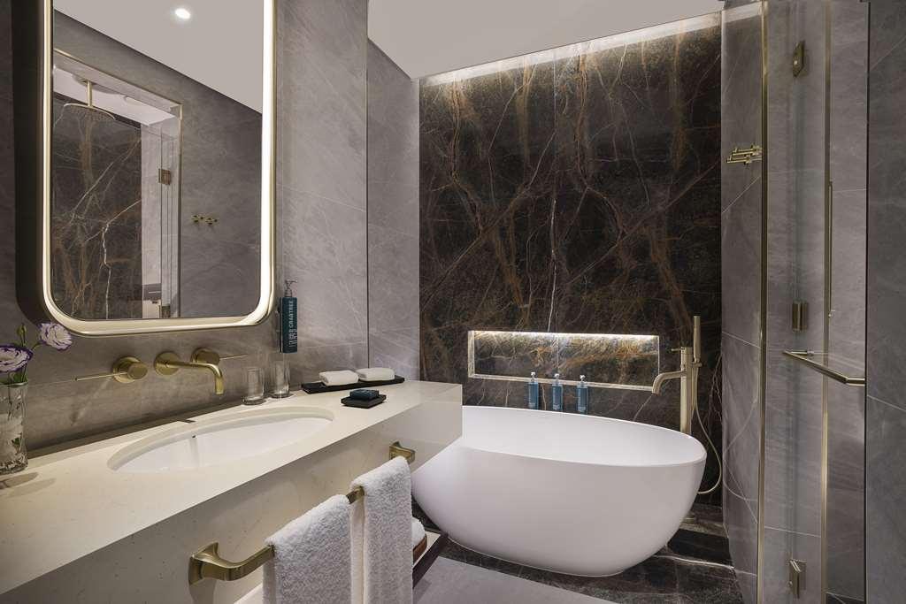 Embassy Suites By Hilton Dubai Business Bay Habitación foto