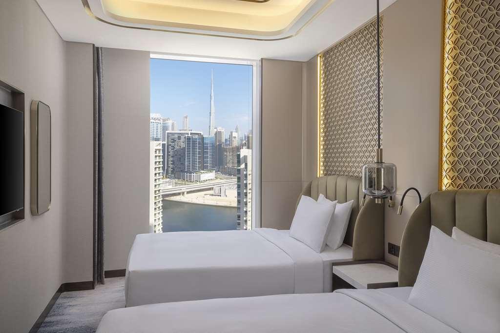 Embassy Suites By Hilton Dubai Business Bay Habitación foto