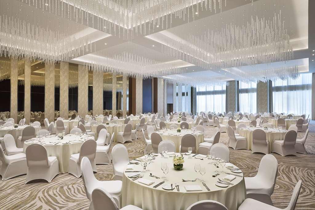 Embassy Suites By Hilton Dubai Business Bay Facilidades foto